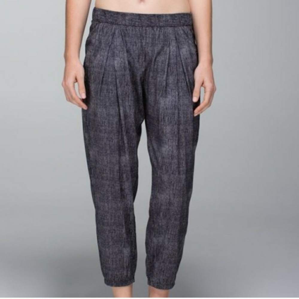 Rollin With My Omies Joggers Lululemon